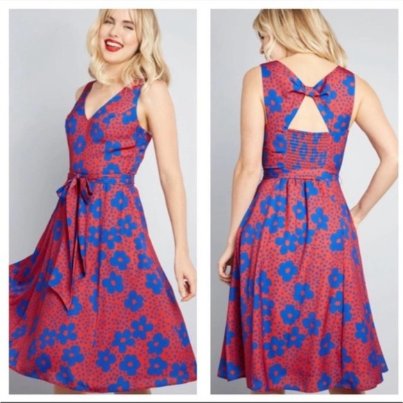 MODCLOTH Timeless Magnetism A Line Dress - Picture 6 of 13